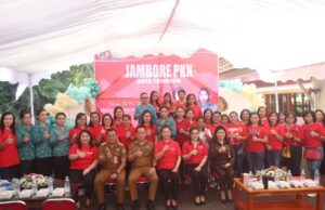 Wali Kota Caroll Senduk Membuka Kegiatan Jambore PKK Kota Tomohon