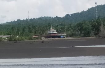 Diduga Tak Berizin, Galangan Kapal Milik Suami Bupati Sitaro di Sorot. Warga: Aparat dan Pemerintah Harus Periksa Legalitasnya.