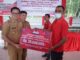 Pemulihan Ekonomi Bagi Warga Kurang Mampu dan Korban Bencana Alam Pemkab Minut Salurkan Bantuan Perbaikan Rumah Bupati Joune Ganda Secara Simbolis Serahkan Bantuan Pada Warga