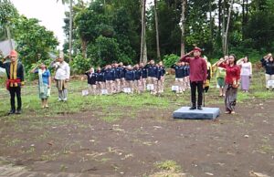 Meski Diguyur Hujan, Upacara HUT RI ke-79 KPU Minut Berlangsung Khidmat