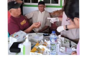 Ibu Rizya Ganda Gelar Baksos Pengobatan Gratis Warga Kecamatan Kema