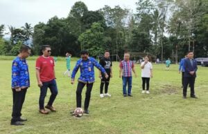 Ketua Asprov PSSI Sulut Joune Ganda Buka Piala Soeratin Cup Grub B Region Sulut