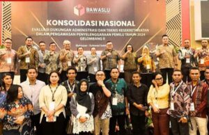 Pimpinan Bersama Sekretariat Bawaslu Minut Ikuti Konsolnas Administrasi dan Pengawasan Pemilu Serentak 2024