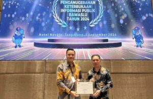 Bawaslu Minut Raih Penghargaan Predikat Informatif Keterbukaan Informasi Publik