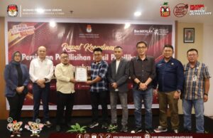 Terbaik ke-2, KPU Minut Terima Penghargaan JDIH Award