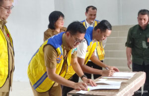 Usai Direnovasi, Bupati Joune Ganda Serah Terima Pasar Modern Airmadidi