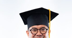 Disertasi Strategis Bimindo Antarkan Joune Ganda Raih Gelar Doktor, Perkuat Arah Kebijakan Pariwisata Sulut