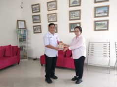 PUD Klabat Serahkan Buku “Kolintang: The Sound of Heaven” Ke Dinas Perpustakaan Minut