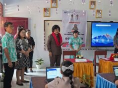 “Dari Bangku SD ke DPRD” Momen Mengharukan VAR Buka TKA di Sekolah Masa Kecilnya